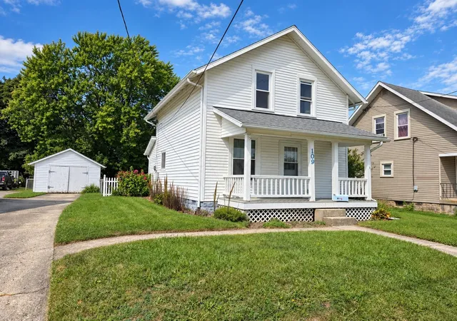 Photo 1 of Single family home for sale at 109 S Fostoria Ave, Springfield, OH 45505 | MLS# 226036990 | Listing updated on 2026-10-22