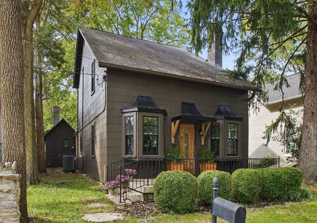 Photo 1 of Single family home for sale at 61 S Riverview St, Dublin, OH 43017 | MLS# 226036140 | Listing updated on 2026-10-27