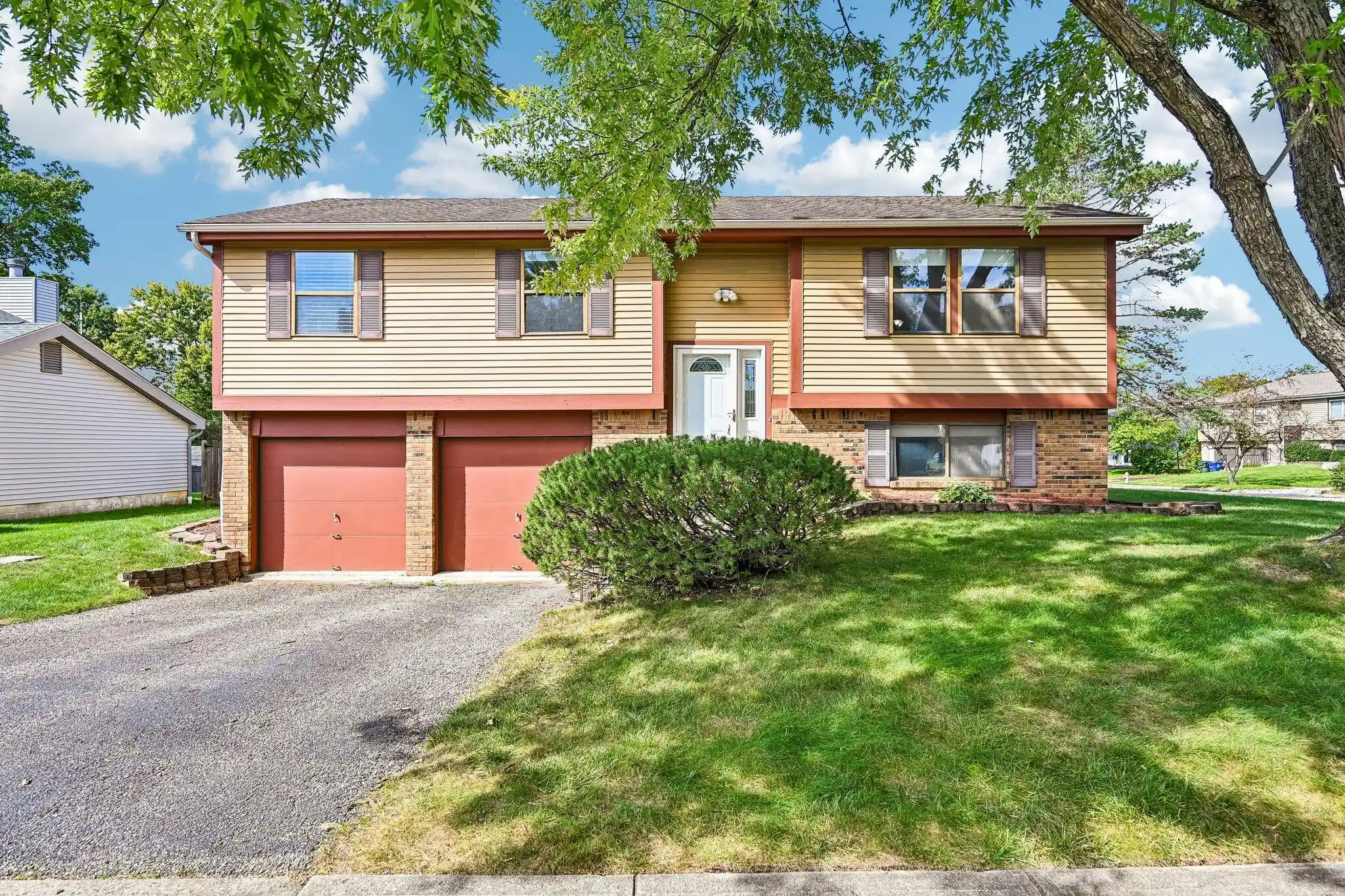 Photo 1 of Single family home for sale at 4031 Freedom Ridge Ct, Columbus, OH 43230 | MLS# 226037440 | Listing updated on 2026-10-11