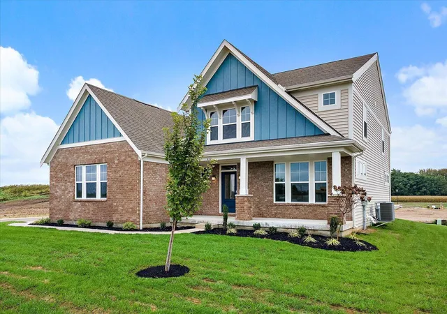 Photo 1 of Single family home for sale at 402 W Spielberg Cir, Springfield, OH 45505 | MLS# 226036313 | Listing updated on 2026-10-16