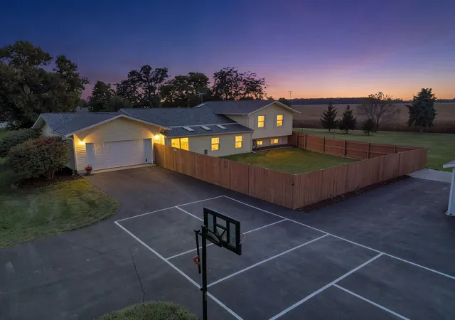 Photo 1 of Single family home for sale at 5000 Lafayette Plain City Rd, London, OH 43140 | MLS# 226036467 | Listing updated on 2026-10-21