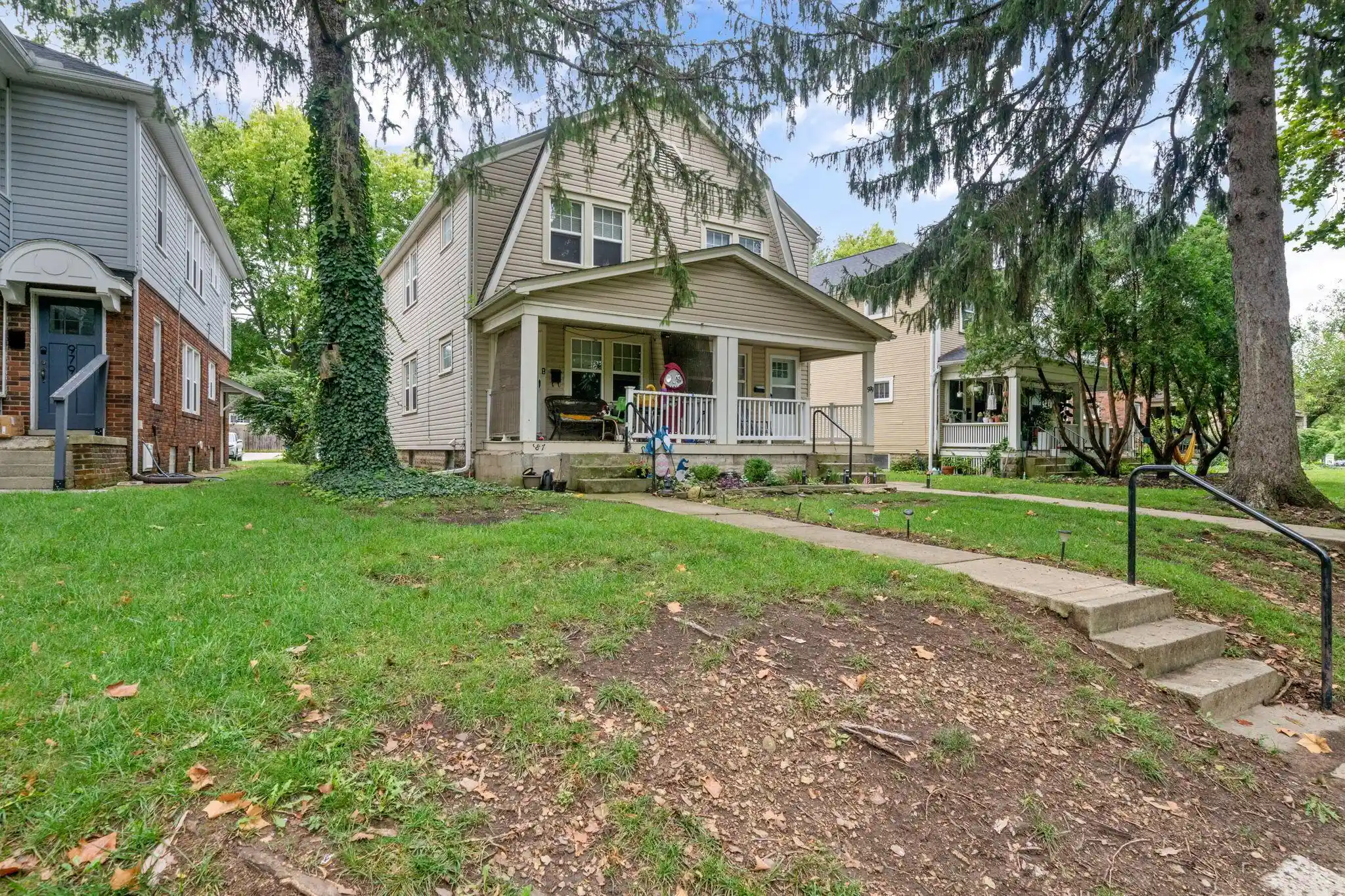 Listing Photo 1 - Condo for sale in 987 NW Blvd located at 987 NW Blvd, Columbus, OH 43212 - Unit 987-989 Northwest Blvd