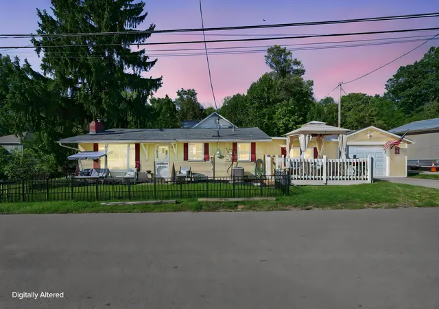 Single family home for sale at 51 Cranberry Ln, Buckeye Lake, OH 43008 | MLS# 226036736