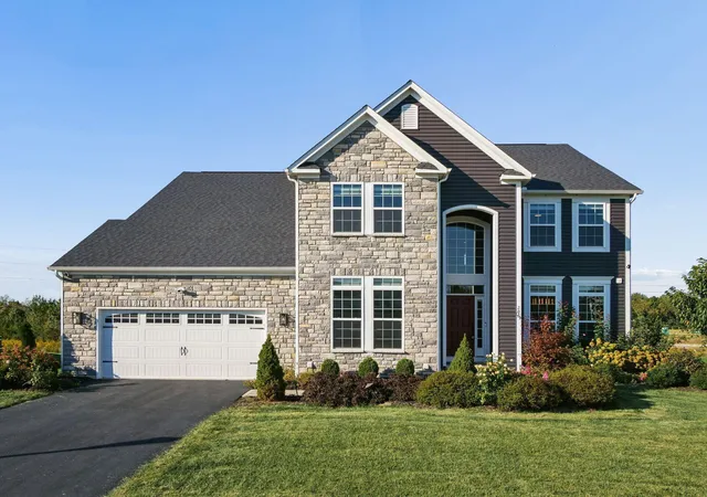 Photo 1 of Single family home for sale at 206 Ingleton Ct, Delaware, OH 43015 | MLS# 226036737 | Listing updated on 2026-10-07