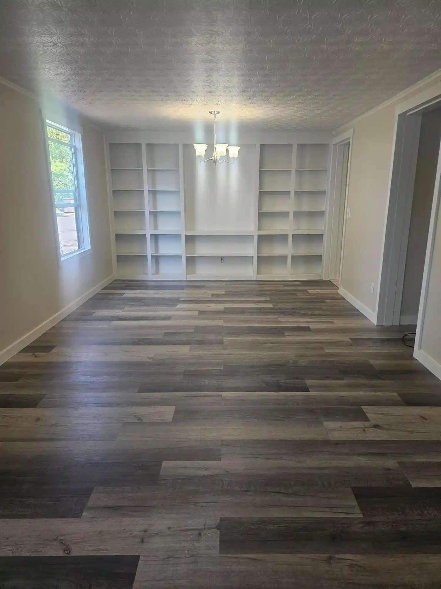 Listing Photo 1 - Condo for sale in 1726 Sunapple Wy located at 1726 Sunapple Wy, Columbus, OH 43232 - Unit 1726 Sunapple Way