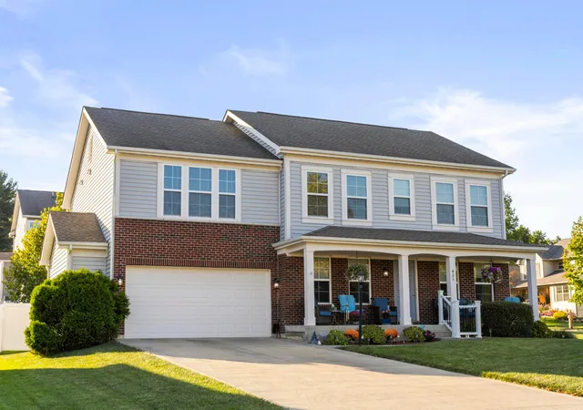 Photo 1 of Single family home for sale at 423 Kingston Cir, Pickerington, OH 43147 | MLS# 226038372 | Listing updated on 2026-10-11