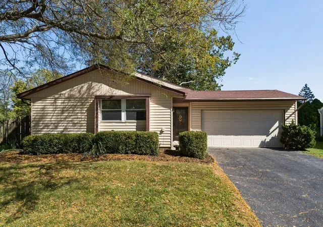 Photo 1 of Single family home for sale at 3936 Blueberry Holw Rd, Columbus, OH 43230 | MLS# 226038053 | Listing updated on 2026-10-17