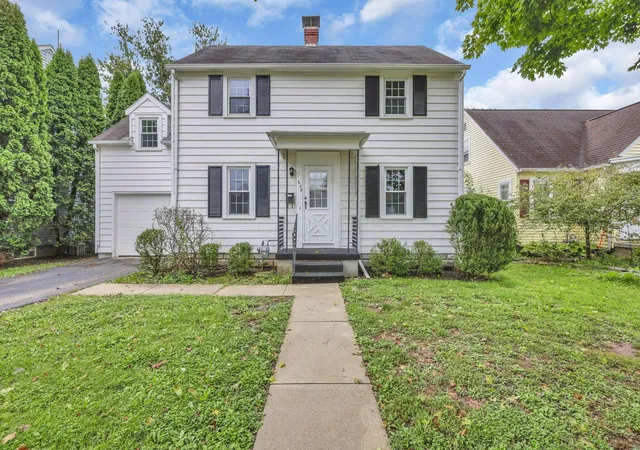 Photo 1 of Single family home for sale at 658 Frederick St, Lancaster, OH 43130 | MLS# 226036859 | Listing updated on 2026-10-16