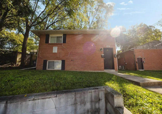 Photo 1 of Multi family home for sale at 920 Ferndale Pl, Columbus, OH 43209 | MLS# 226036887 | Listing updated on 2026-10-14
