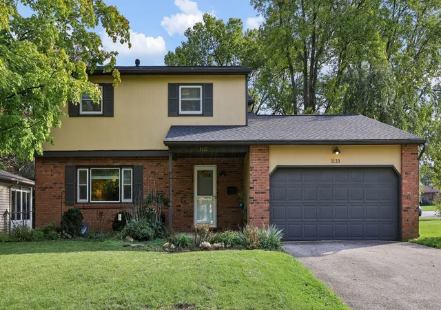 Photo 1 of Sale Pending at 1133 Lanning Dr, Columbus, OH 43220 | MLS# 226037519 | Listing updated on 2026-10-18