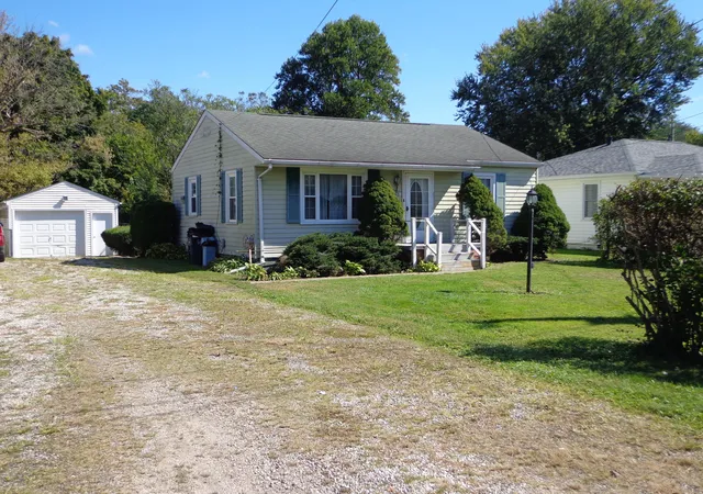 Photo 1 of Single family home for sale at 312 Hunter Ave, Lancaster, OH 43130 | MLS# 226036934 | Listing updated on 2026-10-28