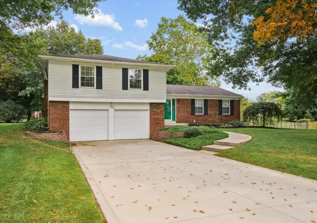 Photo 1 of Single family home for sale at 11764 Village Way Dr, Pickerington, OH 43147 | MLS# 226037076 | Listing updated on 2026-10-30