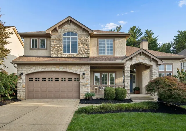 Photo 1 of Single family home for sale at 578 Stratshire Ln, Columbus, OH 43230 | MLS# 226037783 | Listing updated on 2026-10-12