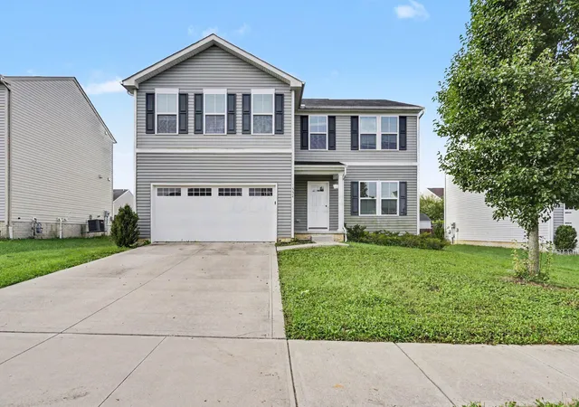 Single family home for sale at 2552 Brk Run Dr, Lancaster, OH 43130 | MLS# 226037074