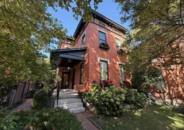 Photo 1 of Single family home for sale at 665 Mohawk St, Columbus, OH 43206 | MLS# 226038106 | Listing updated on 2026-10-27