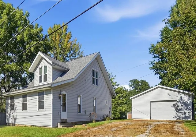 Photo 1 of Single family home for sale at 292 Rainbow Ave, Sunbury, OH 43074 | MLS# 226037168 | Listing updated on 2026-10-26