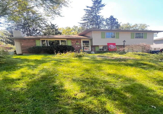 Single family home for sale at 521 E Stanton Ave, Columbus, OH 43214 | MLS# 226037829