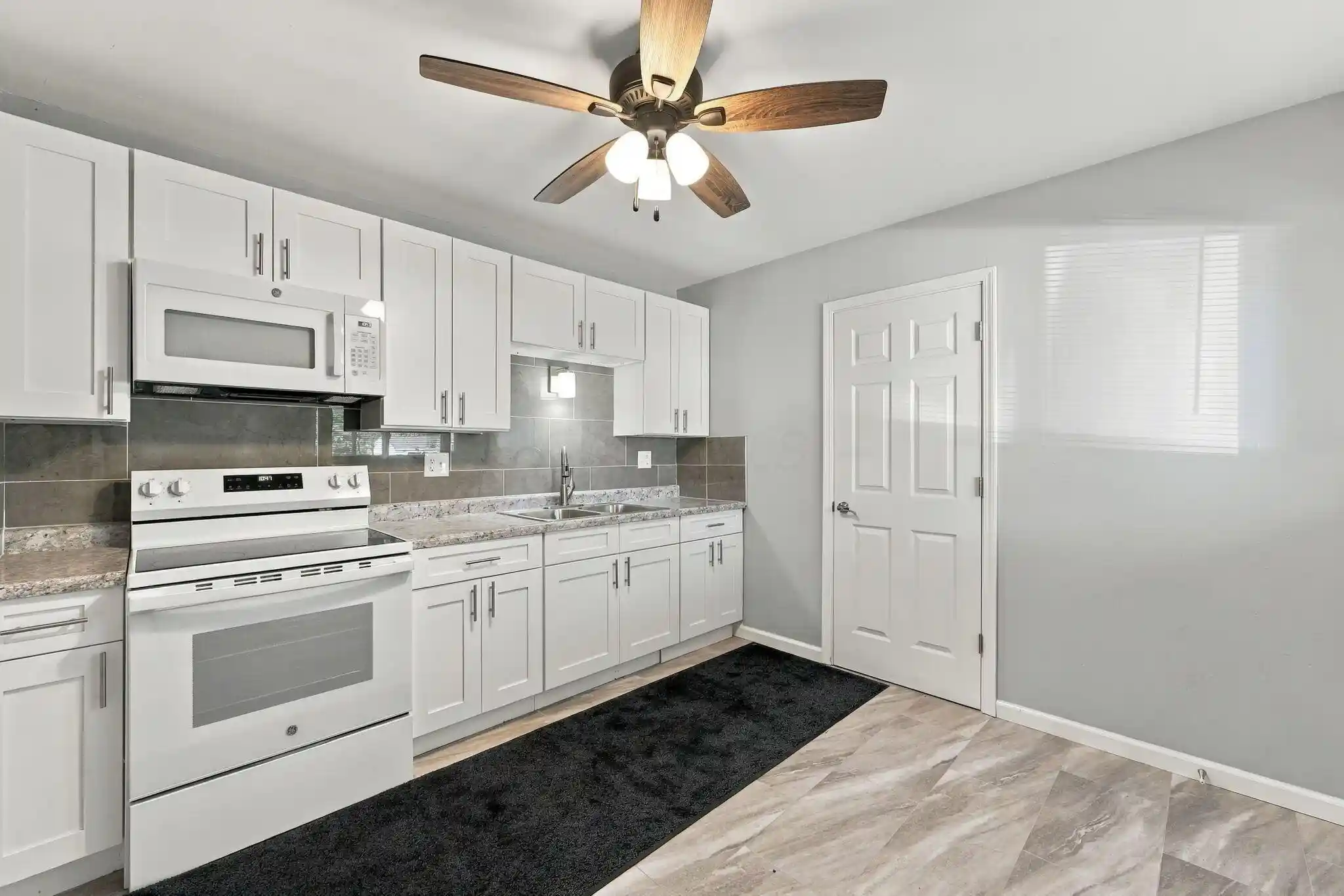 Photo 1 of Sale Pending at 3049 Durham Dr, Columbus, OH 43207 | MLS# 226037140 | Listing updated on 2026-10-26