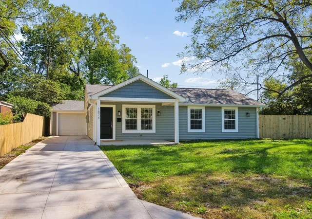 Photo 1 of Single family home for sale at 1874 Eastfield Dr, Columbus, OH 43223 | MLS# 226037285 | Listing updated on 2026-10-01