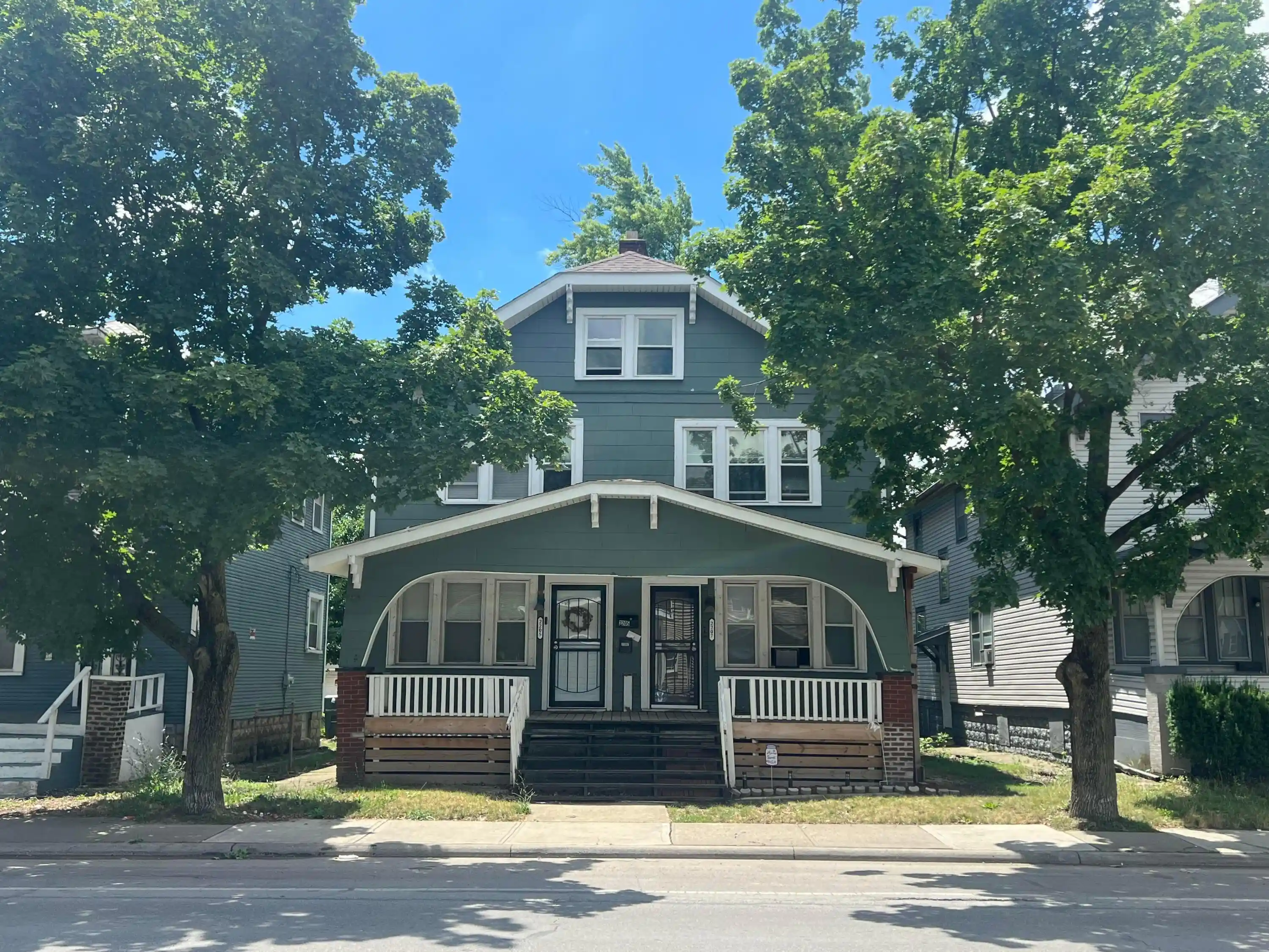 Listing Photo 1 - Condo for sale in 2205-2207 Sullivant Ave located at 2205-2207 Sullivant Ave, Columbus, OH 43223 - Unit 2205-2207 Sullivant Ave