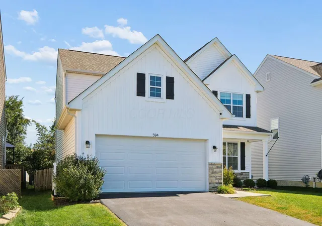 Single family home for sale at 594 Eisen Dr, Blacklick, OH 43004 | MLS# 226037275