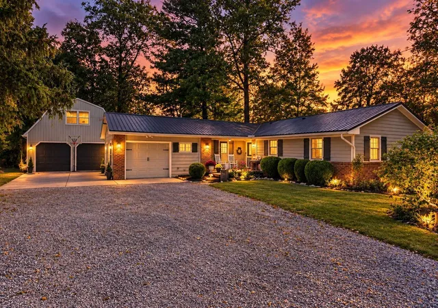 Photo 1 of Single family home for sale at 21366 Raymond Rd, Marysville, OH 43040 | MLS# 226038539 | Listing updated on 2026-10-10