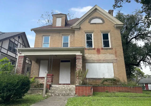 Single family home for sale at 1580 Granville St, Columbus, OH 43203 | MLS# 226037231