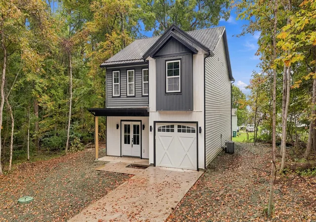 Single family home for sale at 5286 Dahlia Dr NE, Thornville, OH 43076 | MLS# 226038899 | Listing updated on 2026-10-16