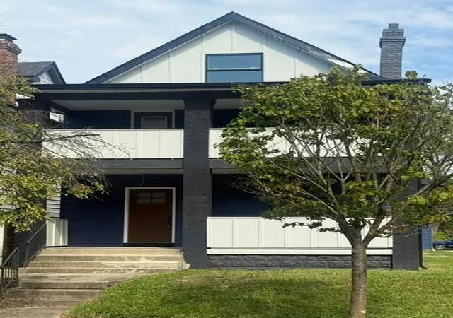 Photo 1 of Single family home for sale at 1586 E Rich St, Columbus, OH 43205 | MLS# 226037392 | Listing updated on 2026-10-01