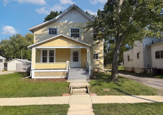 Photo 1 of Single family home for sale at 320 S High St, Marion, OH 43302 | MLS# 226037391 | Listing updated on 2026-10-29