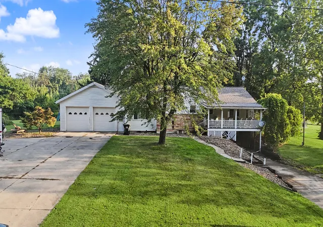 Photo 1 of Single family home for sale at 1812 Base Line Rd W, Plymouth, OH 44865 | MLS# 226037412 | Listing updated on 2026-10-01
