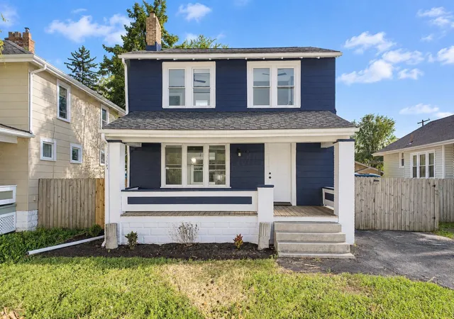 Photo 1 of Single family home for sale at 589 S Hague Ave, Columbus, OH 43204 | MLS# 226037422 | Listing updated on 2026-10-26