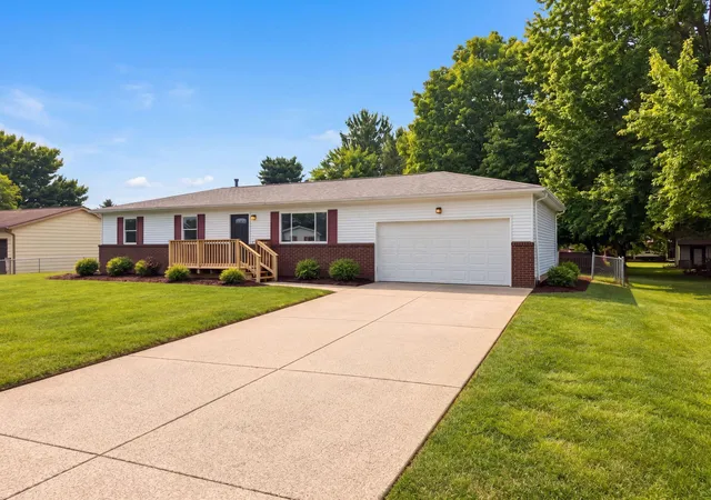 Photo 1 of Sale Pending at 583 Derby Downs Rd, Newark, OH 43055 | MLS# 226037432 | Listing updated on 2026-10-04
