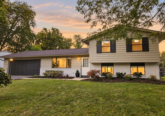 Single family home for sale at 6747 Merwin Rd E, Columbus, OH 43235 | MLS# 226037445