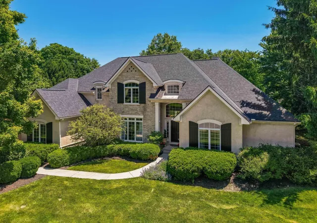 Photo 1 of Single family home for sale at 10493 Forest Glen Pl, Powell, OH 43065 | MLS# 226038340 | Listing updated on 2026-10-15