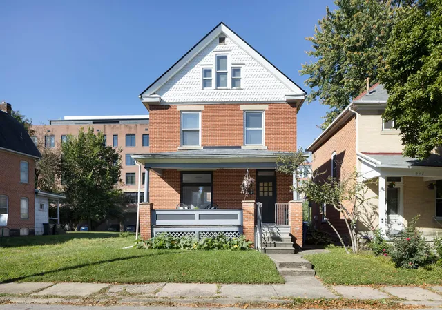 Photo 1 of Single family home for sale at 943 Mount Pleasant Ave, Columbus, OH 43201 | MLS# 226038315 | Listing updated on 2026-10-26