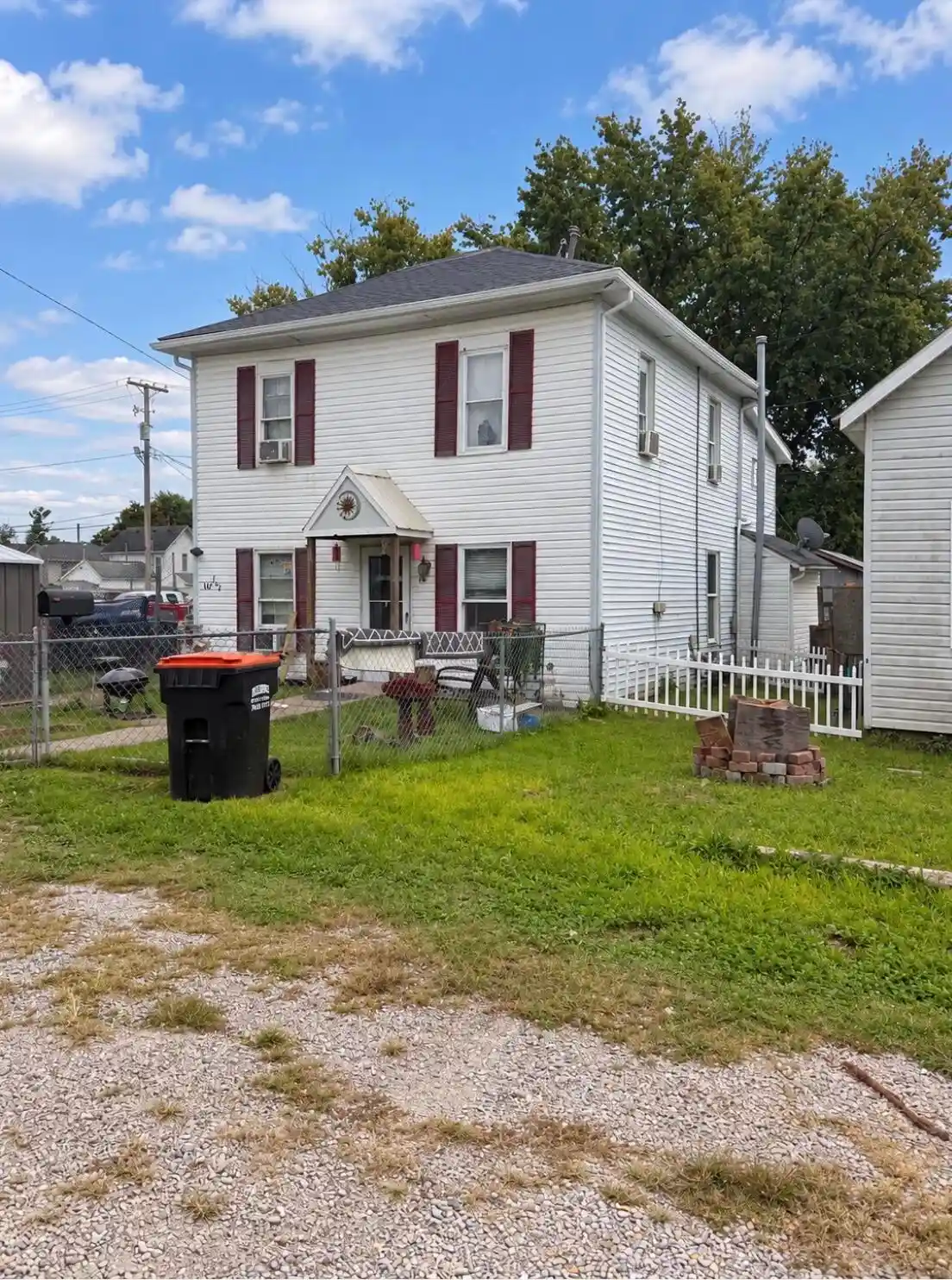 Listing Photo 1 - Condo for sale in 145 W Railroad St located at 145 W Railroad St, Newark, OH 43055 - Unit 145 W Railroad St