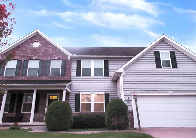 Single family home for sale at 8943 Shady Woods St NW, Canal Winchester, OH 43110 | MLS# 226037747