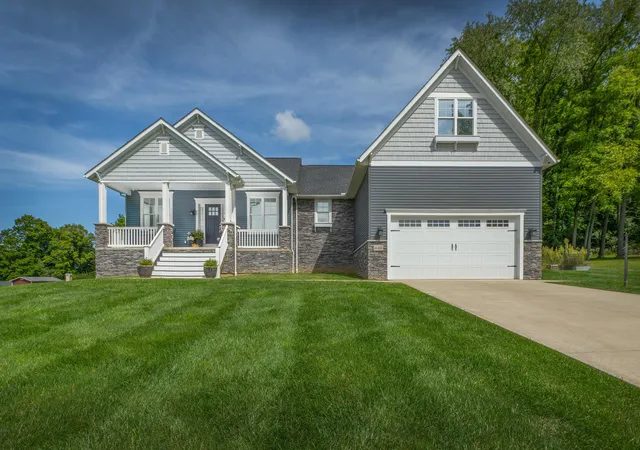 Photo 1 of Single family home for sale at 14460 Mckenzie Rd, Mount Vernon, OH 43050 | MLS# 226037966 | Listing updated on 2026-10-09