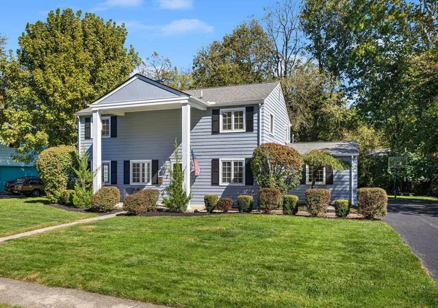 Single family home for sale at 630 Seabury Dr, Worthington, OH 43085 | MLS# 226037871