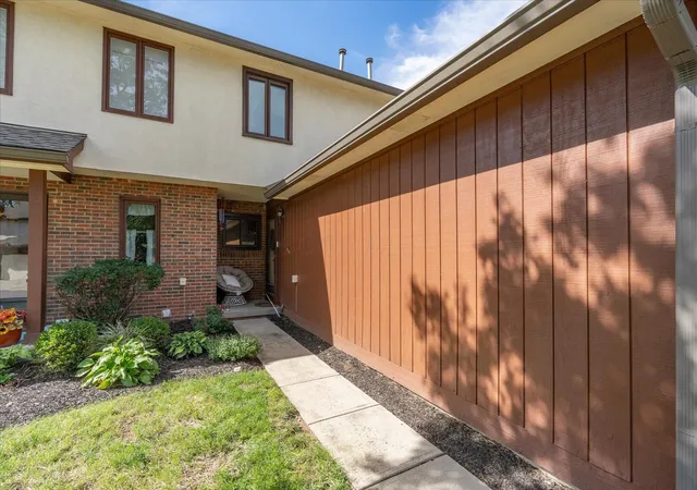 Photo 1 of Condo for sale at 3153 Parkview Cir, Grove City, OH 43123 | MLS# 226037855 | Listing updated on 2026-10-11