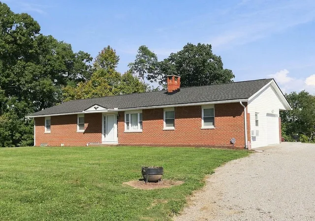 Photo 1 of Single family home for sale at 6270 Indian Run Rd Ne, Pleasantville, OH 43148 | MLS# 226038120 | Listing updated on 2026-10-28