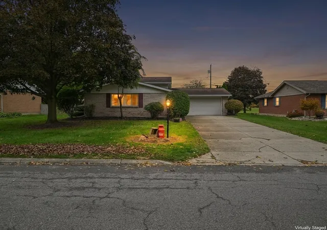 Photo 1 of Single family home for sale at 447 Edgefield Dr, Marion, OH 43302 | MLS# 226038770 | Listing updated on 2026-10-28