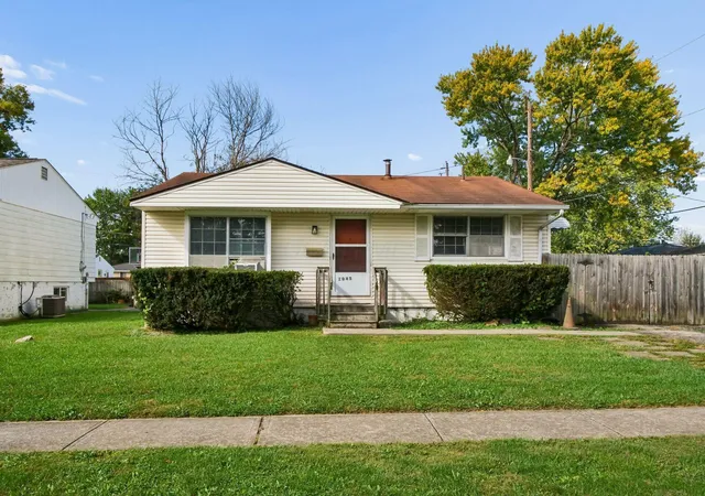 Single family home for sale at 1045 N Cassady Ave, Columbus, OH 43219 | MLS# 226039226