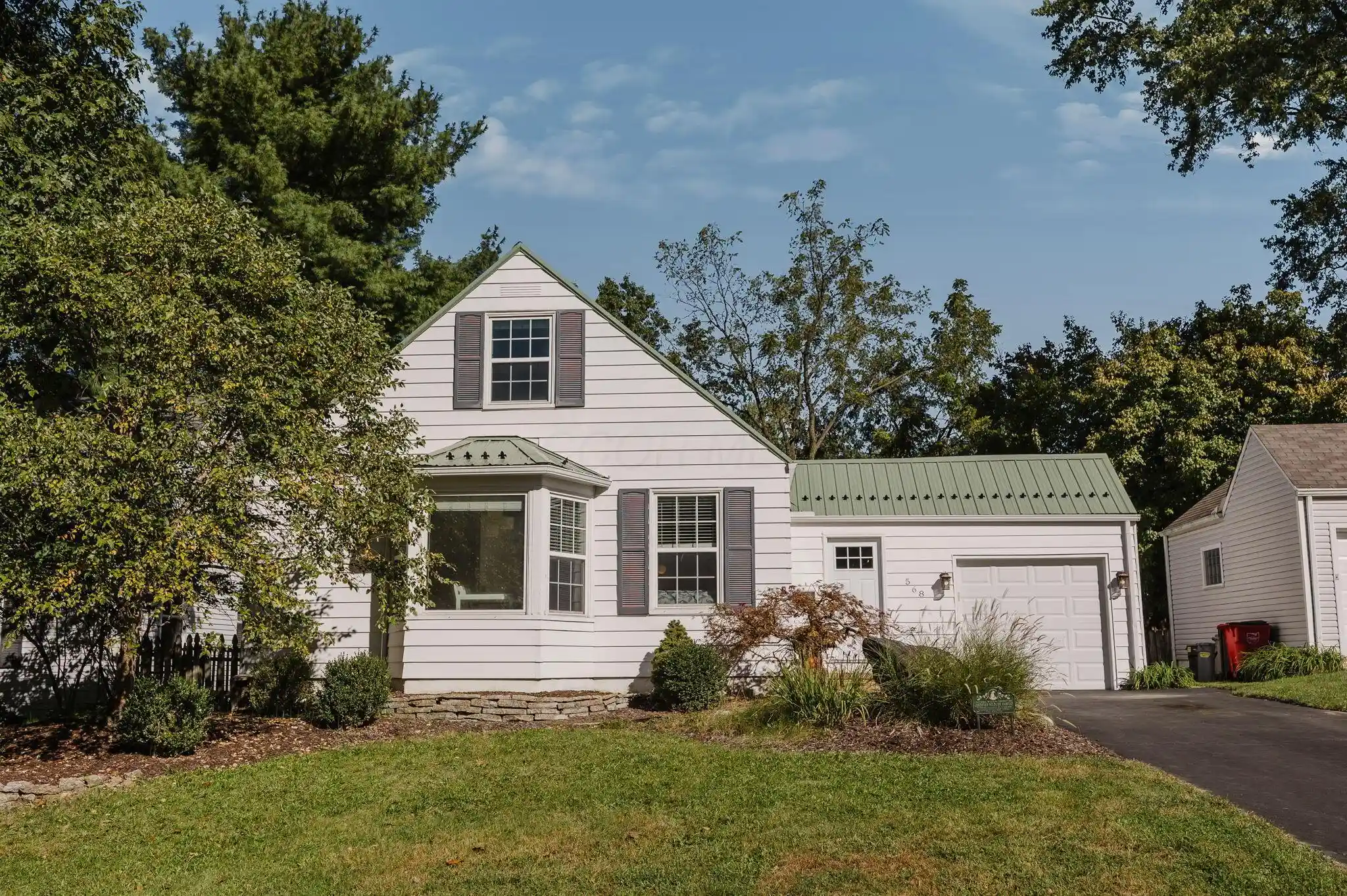 Photo 1 of Single family home for sale at 568 Loveman Ave, Worthington, OH 43085 | MLS# 226038108 | Listing updated on 2026-10-28