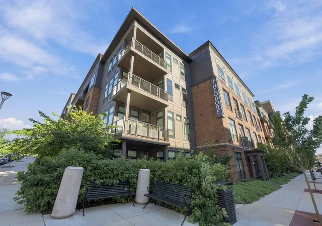 Listing Photo 1 - Condo for sale in building located at 6633 Dale Dr, Dublin, OH 43017 - Unit #524