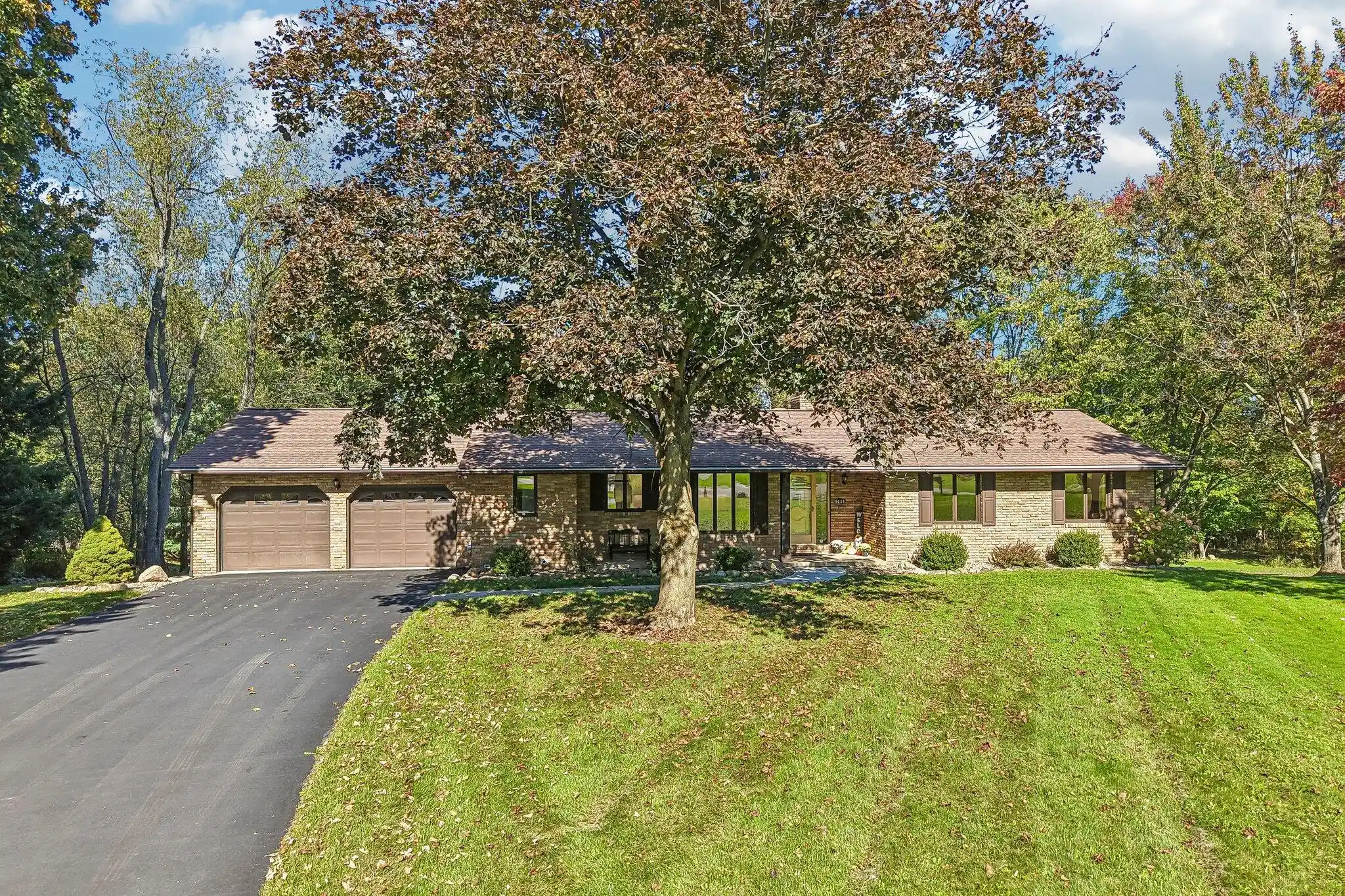 Photo 1 of Sale Pending at 3055 Townsend St Nw, Uniontown, OH 44685 | MLS# 226039349 | Listing updated on 2026-10-28