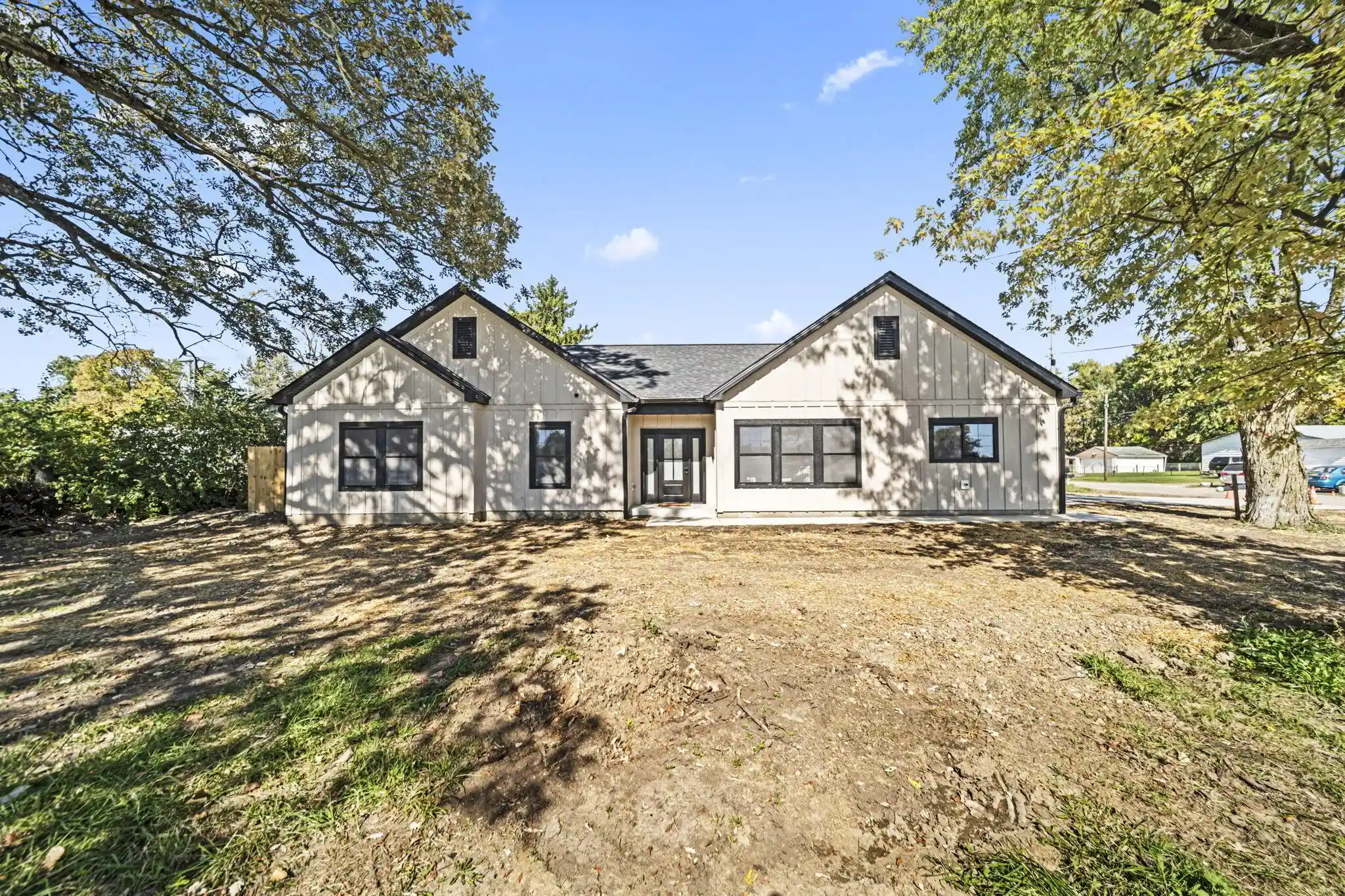 Photo 1 of Single family home for sale at 4694 Sullivant Ave, Columbus, OH 43228 | MLS# 226038165 | Listing updated on 2026-10-26