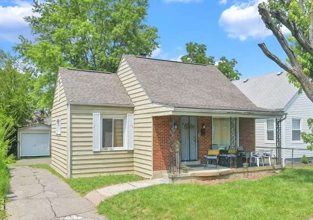 Photo 1 of Single family home for sale at 2261 Medina Ave, Columbus, OH 43211 | MLS# 226039090 | Listing updated on 2026-10-22