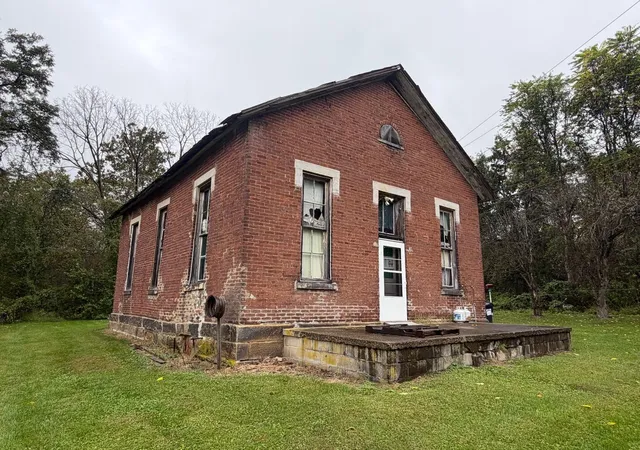 Single family home for sale at 2280 Brownsville Rd SE, Heath, OH 43056 | MLS# 226038223